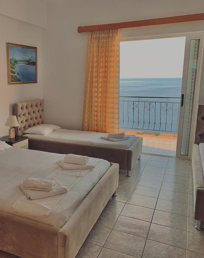 Hotel Odhisea Qeparo Esterno foto