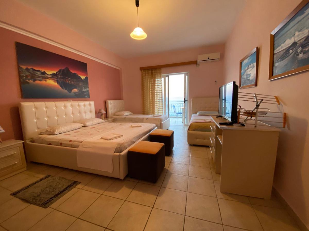 Hotel Odhisea Qeparo Esterno foto