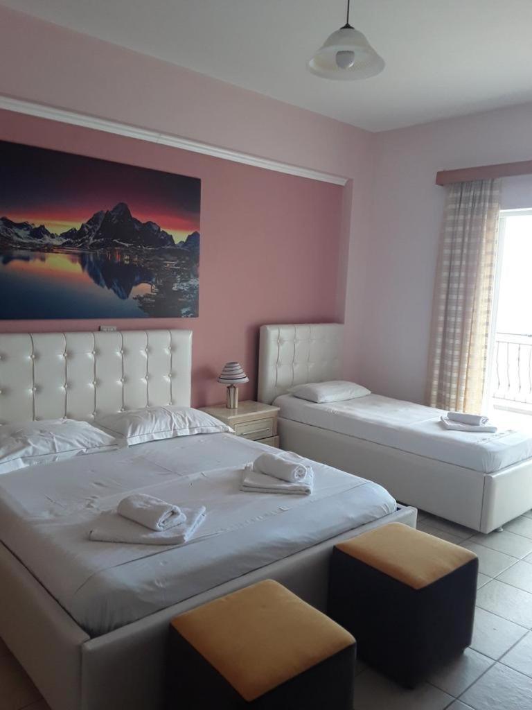 Hotel Odhisea Qeparo Esterno foto